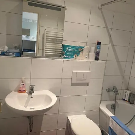 Apartamento Schoene Ruhige Gesamte Moeblierte Berlim